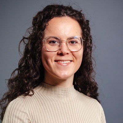 Unsere Kollegin Hanna Müller bringt ihre Kompetenzen in das WinBat Projekt und in den Support von Lehrenden mit ein.